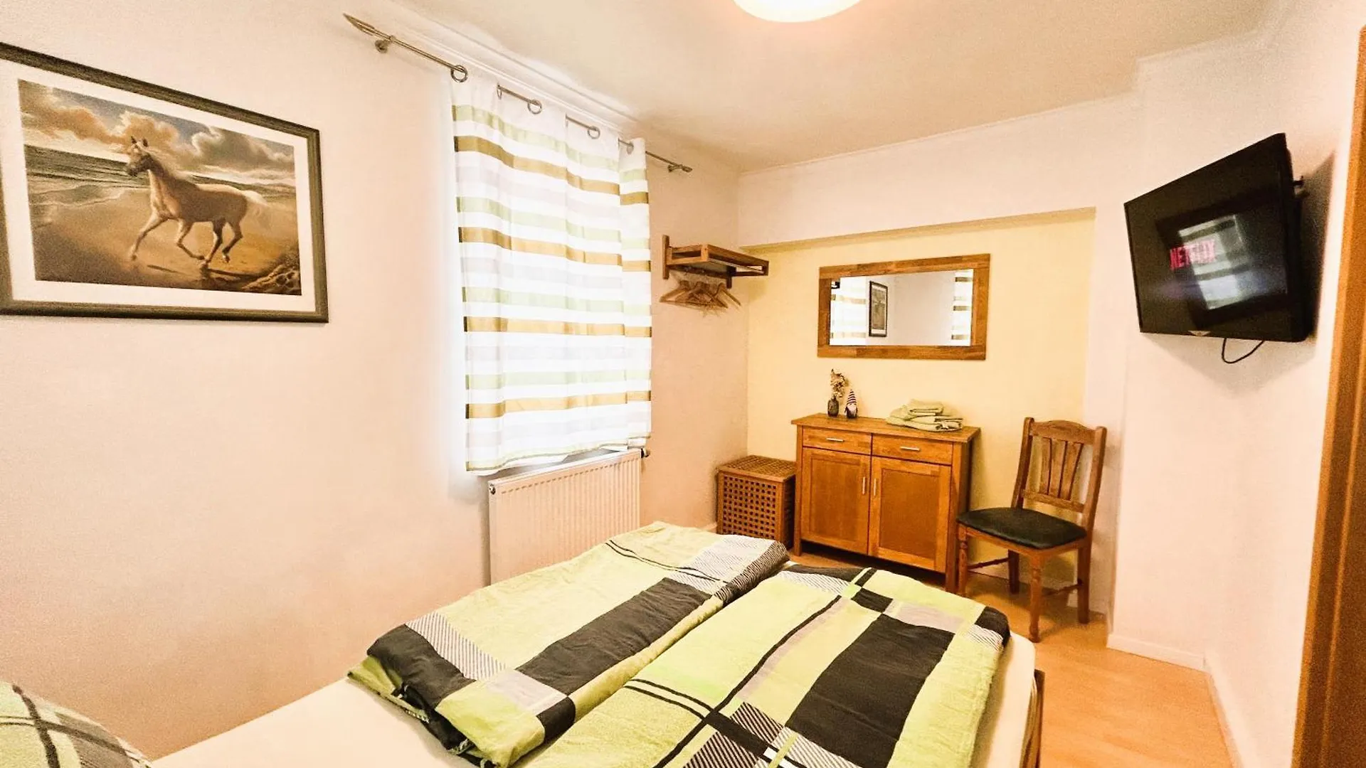 דרזדן Ferienhaus Landeskrone בית נופש